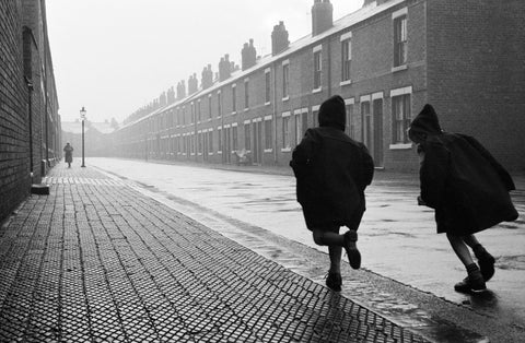 John Bulmer – Boys Running In Street [Warrington, ENGLAND 1962]